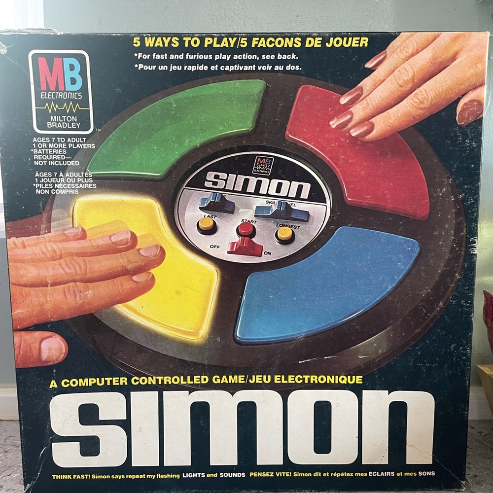 Simons Electronic Memory Game 1978